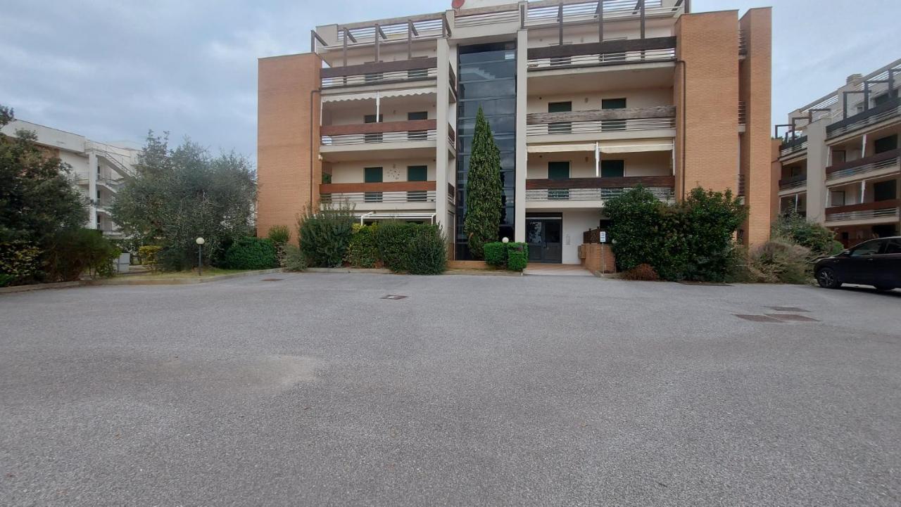 Appartamento Santa Costanza Con Piscina San Vincenzo Exteriör bild