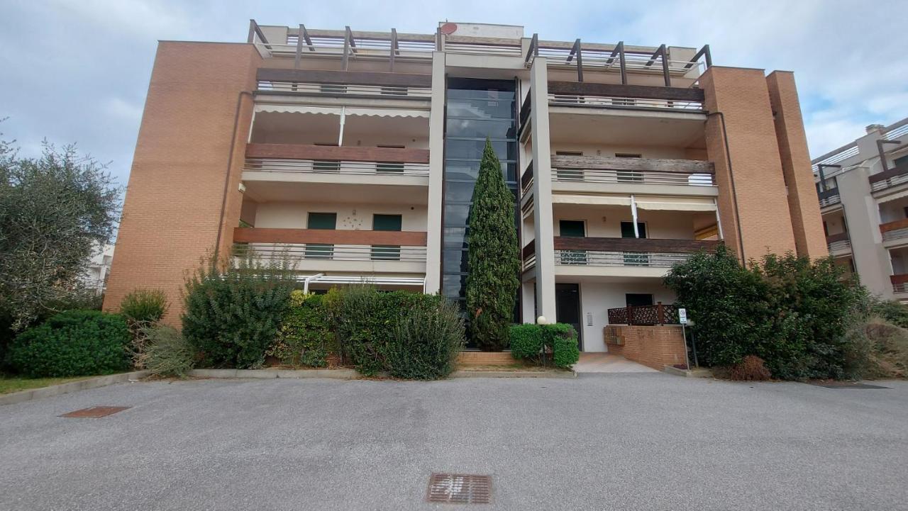 Appartamento Santa Costanza Con Piscina San Vincenzo Exteriör bild